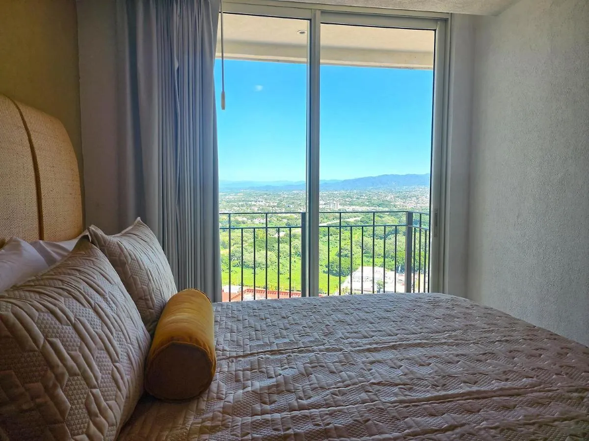 شقة Amazing Views, Beachfront Grand Venetian بويرتو فالارتا