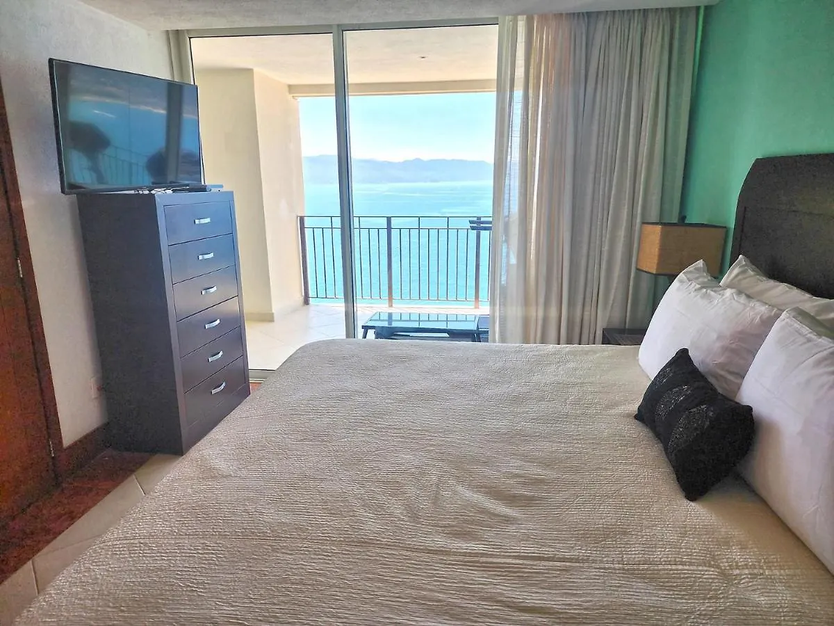 Amazing Views, Beachfront Grand Venetian بويرتو فالارتا