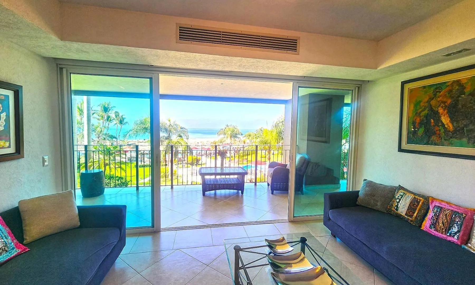 شقة Amazing Views, Beachfront Grand Venetian بويرتو فالارتا