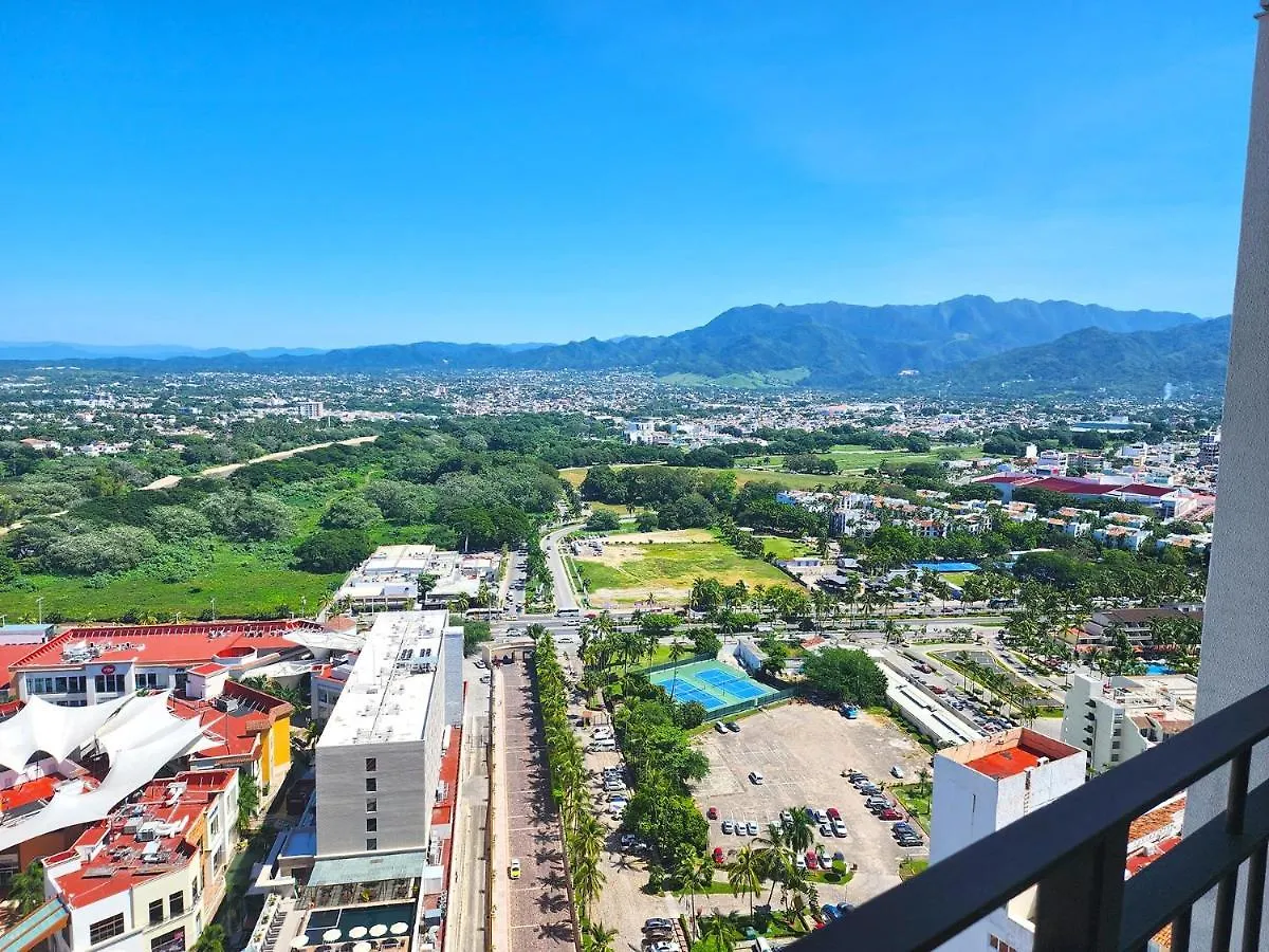 Amazing Views, Beachfront Grand Venetian Puerto Vallarta 0*,  Mexique