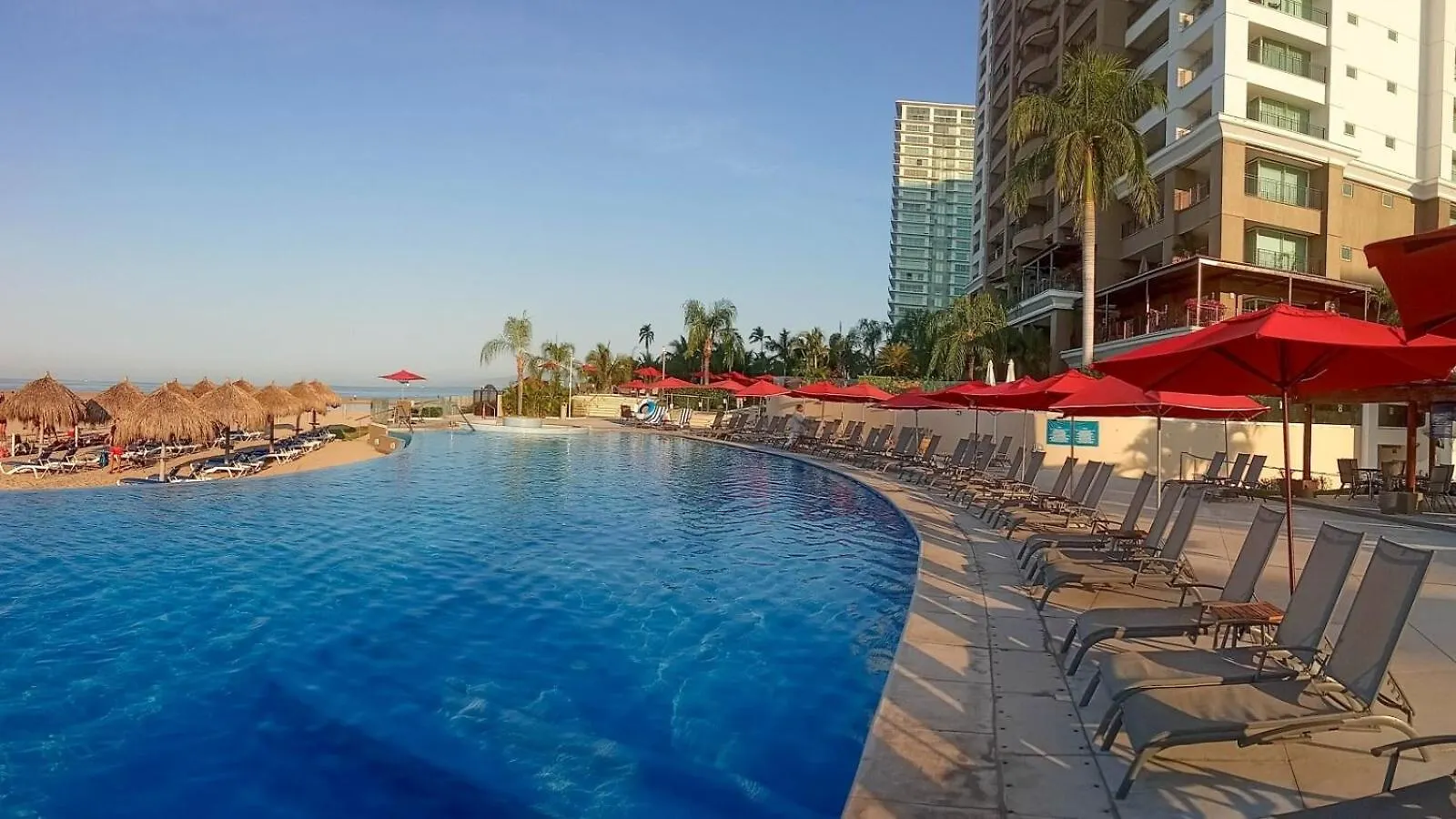 Amazing Views, Beachfront Grand Venetian Puerto Vallarta 0*,