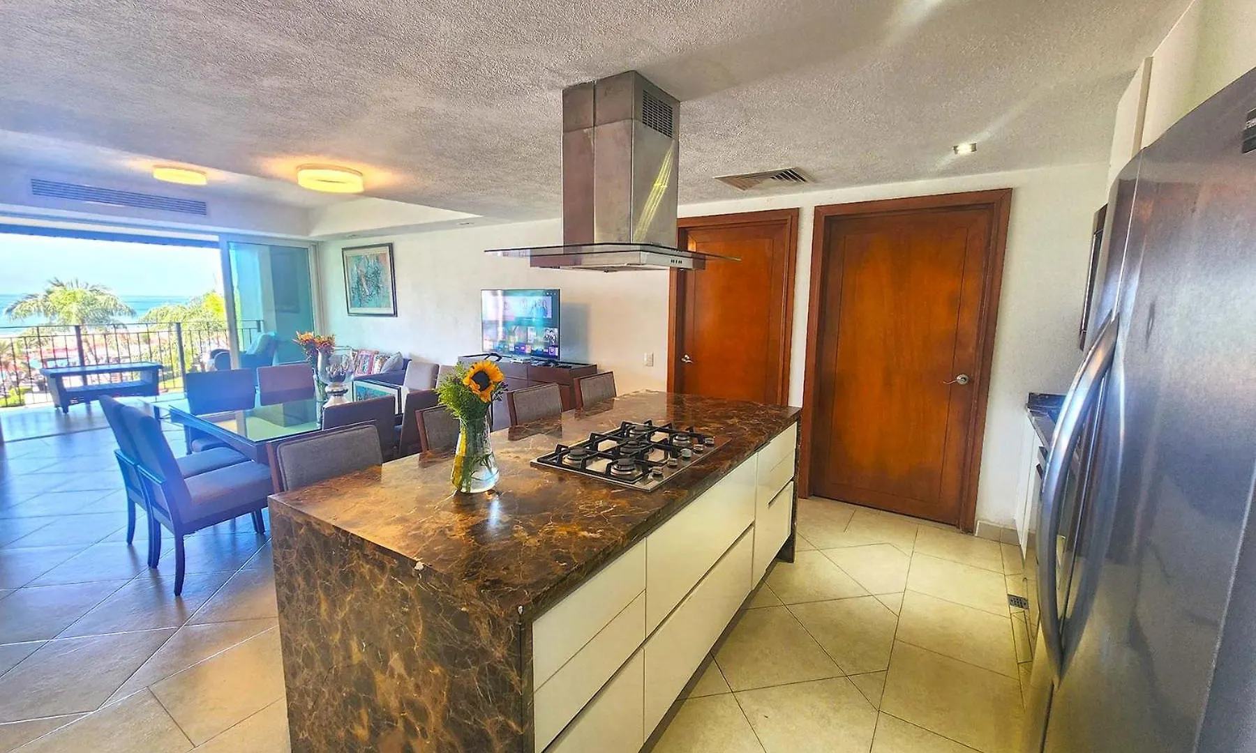 Amazing Views, Beachfront Grand Venetian Puerto Vallarta Appartement