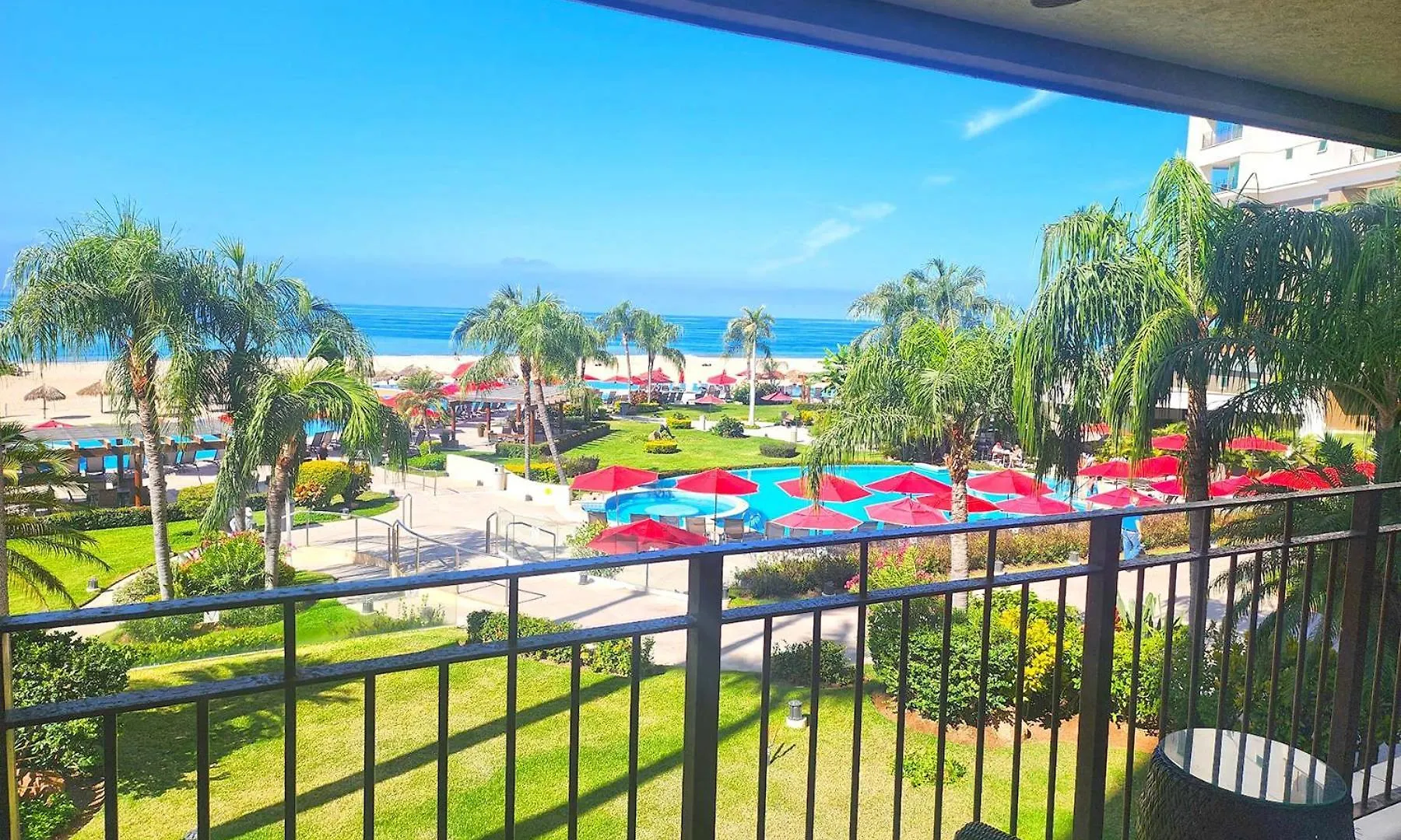 Amazing Views, Beachfront Grand Venetian Puerto Vallarta